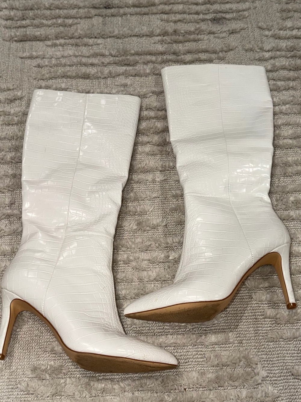 White Croc-Embossed Pointed-Toe Mid-Calf Heeled Boots
